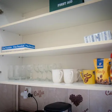 Apartmán Lovely With Free Parking, Koezponthoz Koezeli 3 Szobas Lakas