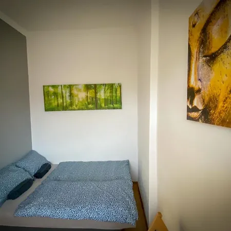 Apartmán Lovely With Free Parking, Koezponthoz Koezeli 3 Szobas Lakas